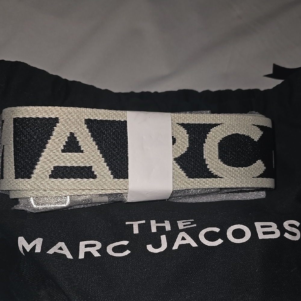 Marc Jacobs Black and Creme Logo bag STRAP (silver hardware) Brand New